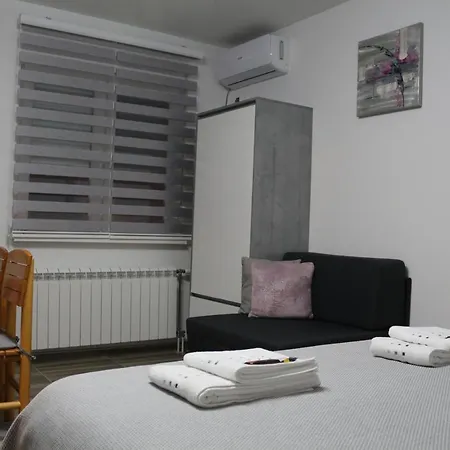 Sokak 8 Apartment Sremski Karlovci Exterior photo