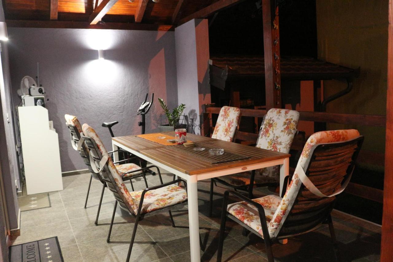 Sokak 8 Apartment *